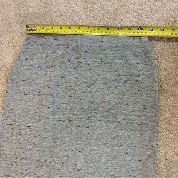 Aritzia Wilfred stretchy gray Lis midi skirt size small - Picture 8 of 11